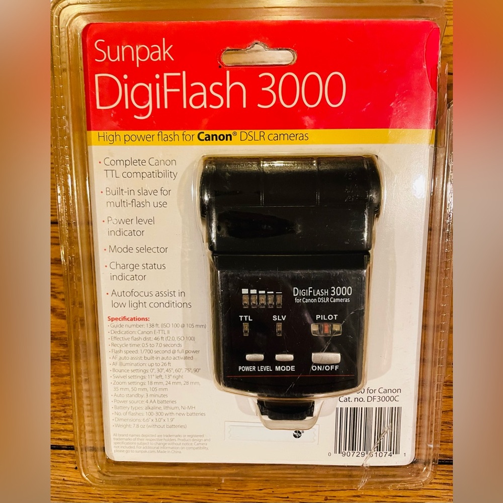 NEW Sunpak DigiFlash 3000, High power flash for Canon DSLR Cameras.